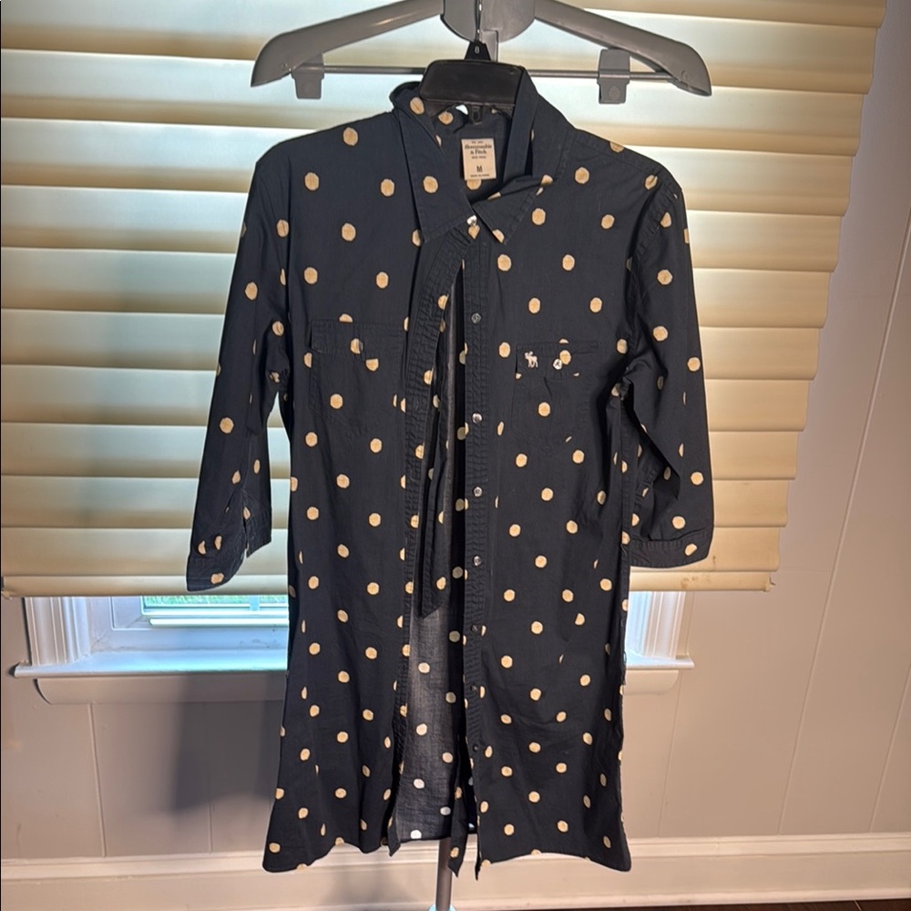 Abercrombie & Fitch Blue and Cream shirt dress  with Polka Dots and belt size M